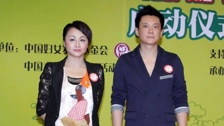47岁曹颖老公首曝光:原来是我们熟悉的演员!这俩人隐藏的太深了