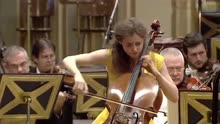 埃尔加——《大提琴协奏曲》，舒缓优美，又带有一丝忧伤！