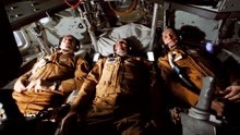 宇航员返回地球未穿宇航服，全身大量气泡，死前肿成300斤大胖子