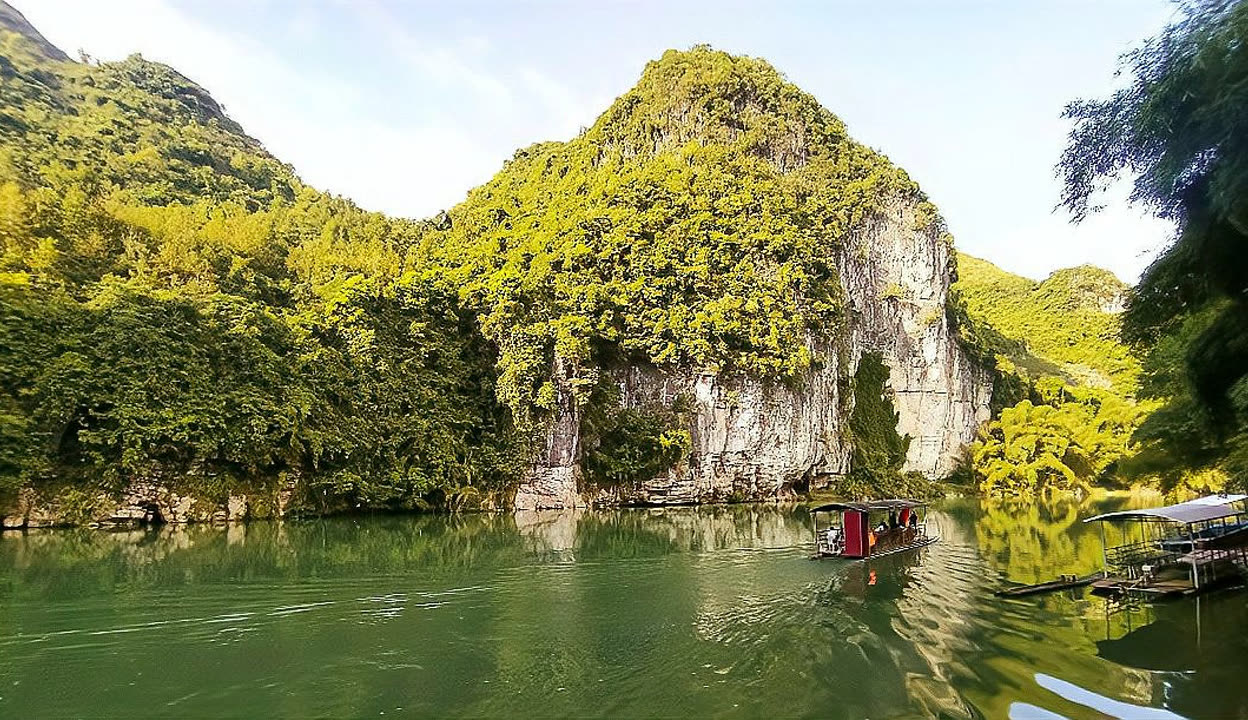 【两广强哥】骑行宜州下枧河,风景不输桂林,可以免费钓鱼