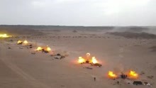 火力全开！东部战区陆军某旅，西北戈壁展开实弹射击演练，太强！