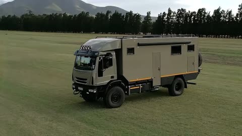 依维柯eurocargo 4x4 重卡越野房车